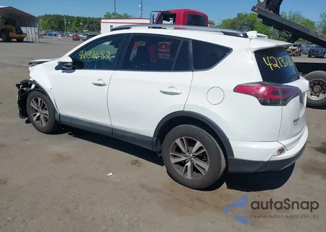 2018 Toyota Rav4 Xle z USA, uszkodzony, nr VIN 2T3RFREV8JW713319